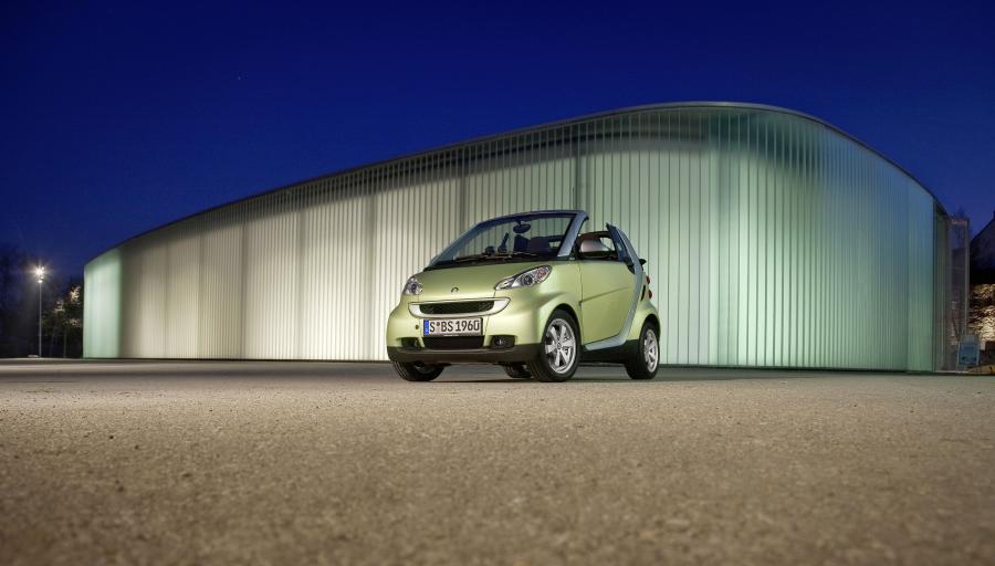  Smart ForTwo Limited Three Edition 2009 года  (фото 10 из 13)